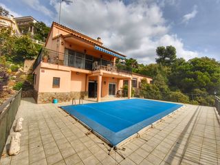Chalet  Del mare nostrum. Casa con gran terreno  parcela independiente