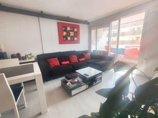 Apartament a Fenals. A un paso de la playa andando!