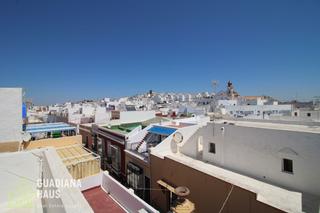 Chalet in Calle cristobal colon 3
