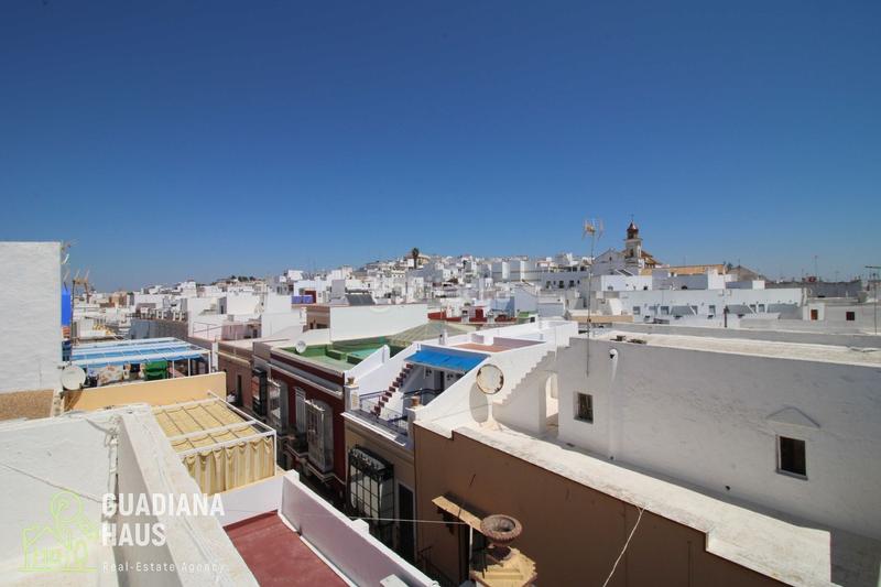Foto 6cc1c7a2-0750-42a0-a540-0cbd724c9e0d. Chalet in calle cristobal colon 3 in Ayamonte ciudad Ayamonte