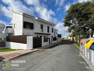 Casa aparellada a Villablanca