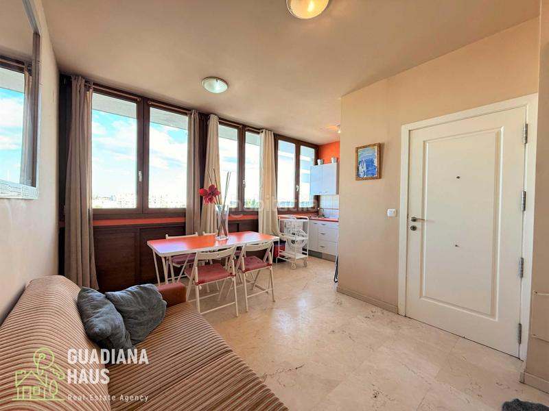Foto 90d83b03-c3f7-43b0-b735-faec5427f6e1. Apartamento en avenida villa real santo antonio 12 en Ayamonte