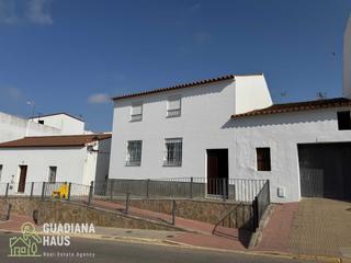 Casa adossada a Calle monte