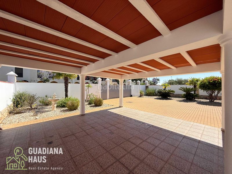 Foto a45d611c-9d29-4bc1-ba68-c86f950e68d4. Chalet en calle jose de espronceda 9 en Costa Esuri Ayamonte