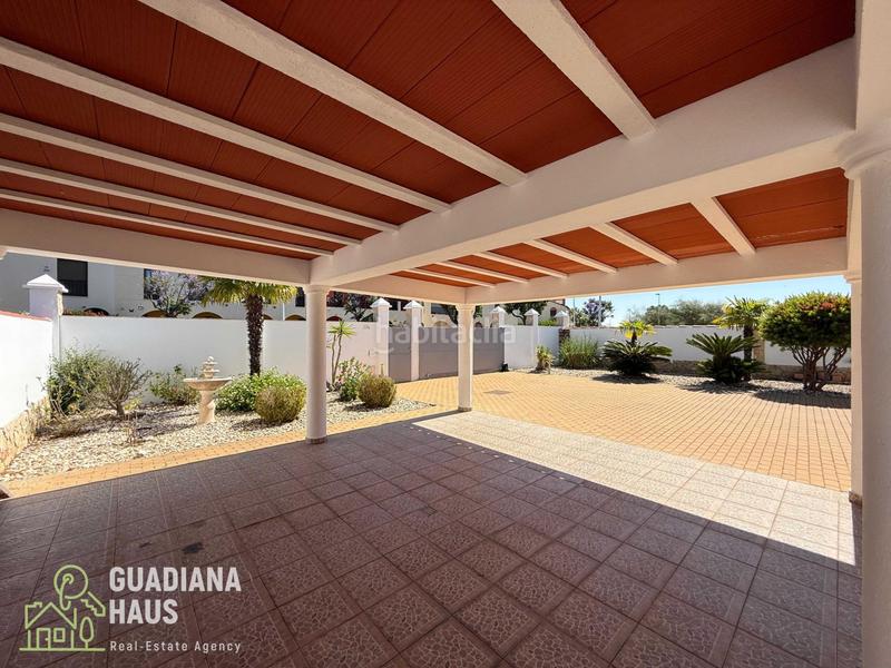 Foto dbc78075-9f4b-489c-9e63-675263195532. Chalet in calle jose de espronceda 9 in Costa Esuri Ayamonte