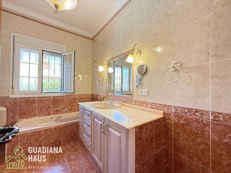 Foto a9bfd716-0e43-4418-ae38-c7961b739b6e. Chalet en Ayamonte ciudad Ayamonte