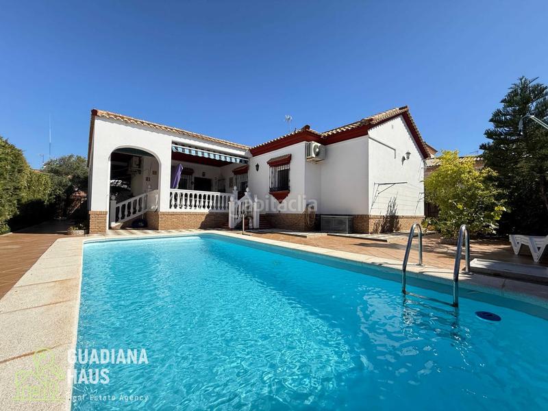 Foto f0d505fc-034d-48a6-9000-ade3365fb89a. Chalet en Ayamonte ciudad Ayamonte
