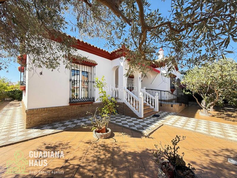 Foto 6ab37db4-fc8f-4b97-854c-c92d6e858138. Xalet amb aparcament piscina a Ayamonte ciudad Ayamonte