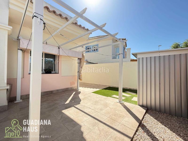 Foto b2287e08-6ffe-4134-957a-c650349d4370. Casa adosada en ruben dario 4 en Costa Esuri Ayamonte