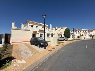 Semi detached house in Ruben dario 4