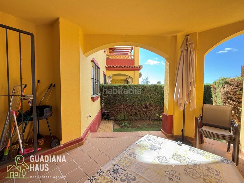 Foto 5f9b9857-9a50-40d7-8b35-494be88f9d1e. Apartment in avenida juan pablo ii 24 in Costa Esuri Ayamonte