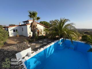 Masia a Polígono 7 paraje 11 ce choza