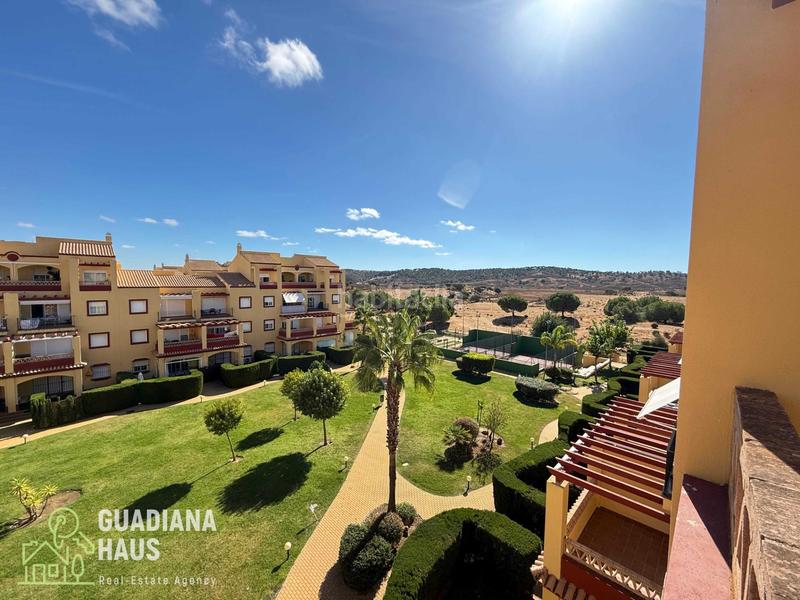 Foto 16cc511c-9b28-466d-8645-e8ced2de12d9. Penthouse in avenida juan pablo ii 24 in Costa Esuri Ayamonte