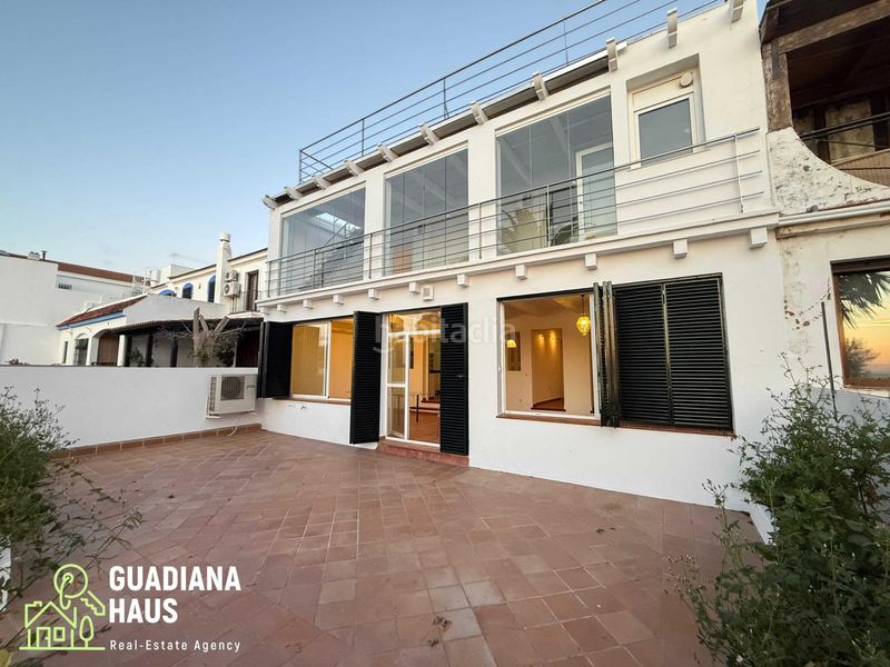 Foto 1d1539a7-814c-45db-a9aa-4d5fcb8ff54b. Casa adosada en calle mirador 6 en Ayamonte ciudad Ayamonte