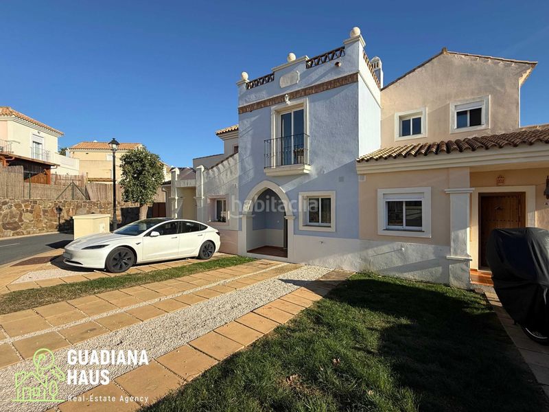 Foto 31ce22a6-625d-4e47-9e3b-39a901933810. Casa adossada a calle ruben dario 4 a Costa Esuri Ayamonte