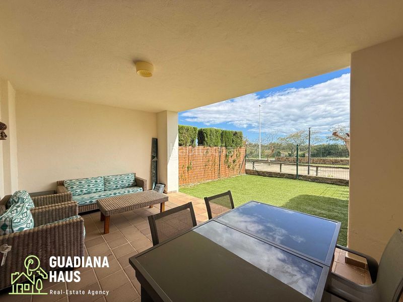 Foto 79c228e4-c36e-4655-a5ef-ddbad4e1c3be. Casa adossada a avenida rosalia de castro 5 a Costa Esuri Ayamonte