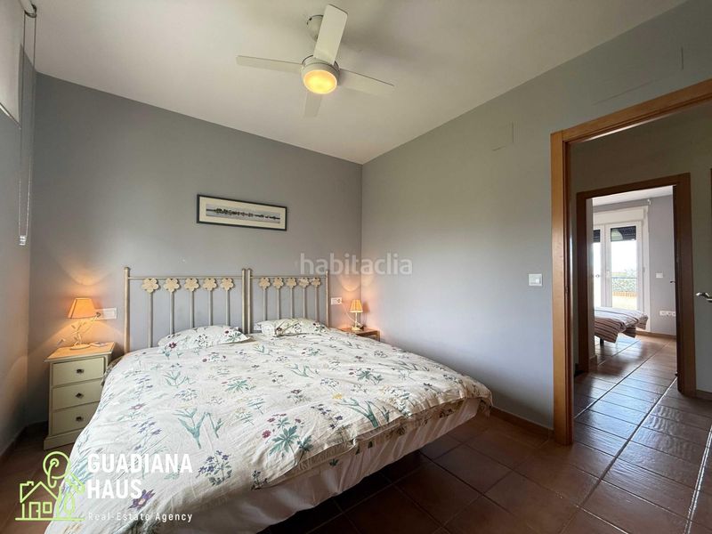 Foto 8f329651-c48d-49b6-98d0-1be76cb264b5. Casa adossada a avenida rosalia de castro 5 a Costa Esuri Ayamonte