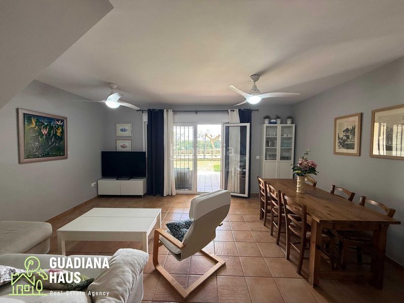 Foto 9f74bddb-8217-44c4-ab16-feb645b3d101. Casa adossada a avenida rosalia de castro 5 a Costa Esuri Ayamonte