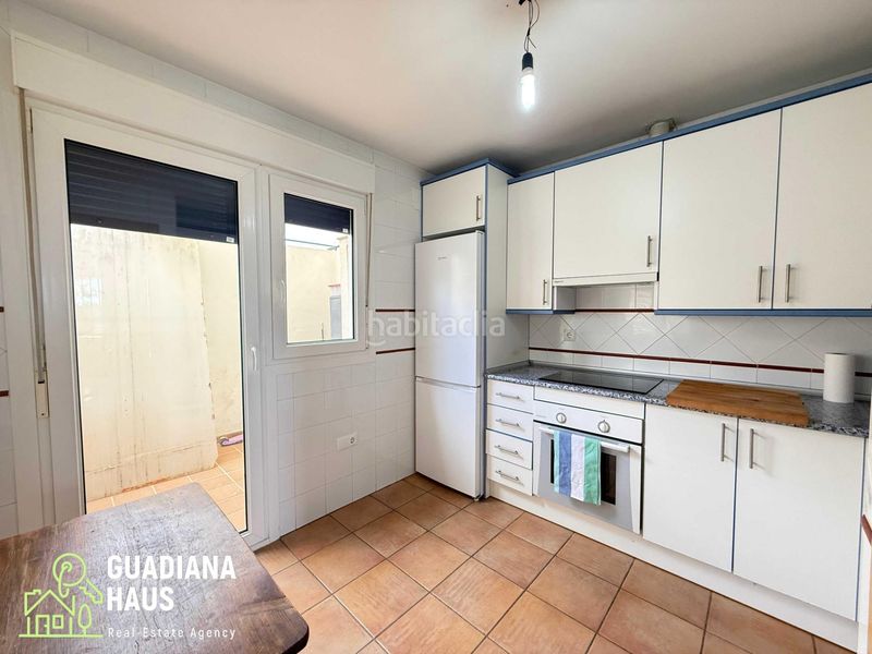 Foto c9113728-2ae8-4274-86e0-6a60bc3f7add. Casa adossada a avenida rosalia de castro 5 a Costa Esuri Ayamonte