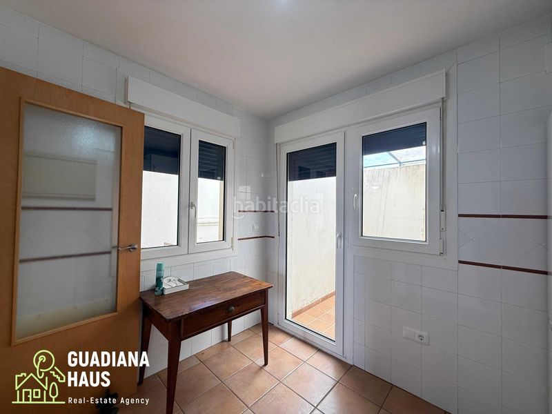 Foto d6ba6a2d-f71c-4c57-8bca-d8ad5acdbbbe. Casa adossada a avenida rosalia de castro 5 a Costa Esuri Ayamonte