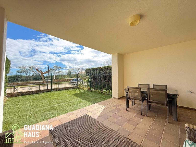 Foto f9e77e13-5ca6-4212-ae24-4eabbc47a530. Casa adossada a avenida rosalia de castro 5 a Costa Esuri Ayamonte