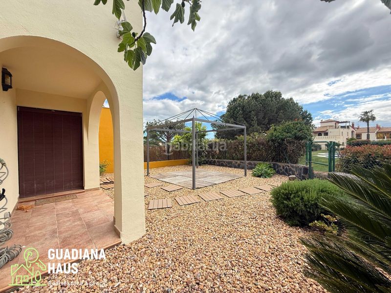 Foto cf65a5e2-9c78-45b4-8240-759b297da8ab. Casa adossada a calle miguel de unamuno 20 a Costa Esuri Ayamonte
