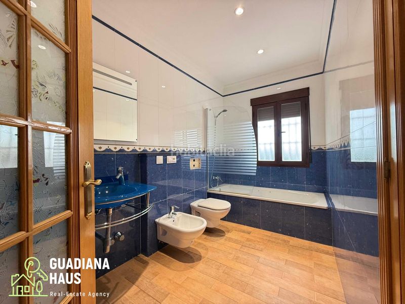 Foto 549a0c2f-60f5-4af5-a6c5-5d396f93e2f6. Xalet amb aparcament piscina a Urbasur Islantilla
