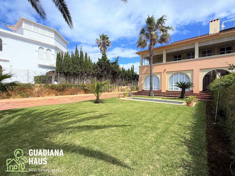 Foto 491fcfec-b41c-4cd3-8ede-98066b8ef249. Casa aparellada a avenida gavilanes de los 67 a Isla Canela Ayamonte