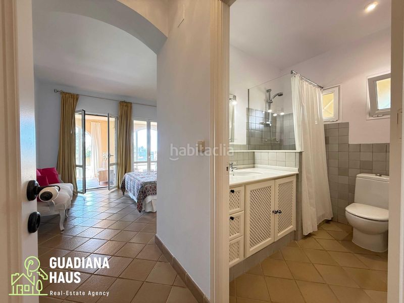 Foto bbb8fd9e-7c1e-4450-a4fa-0bf26c641500. Casa aparellada a avenida gavilanes de los 67 a Isla Canela Ayamonte