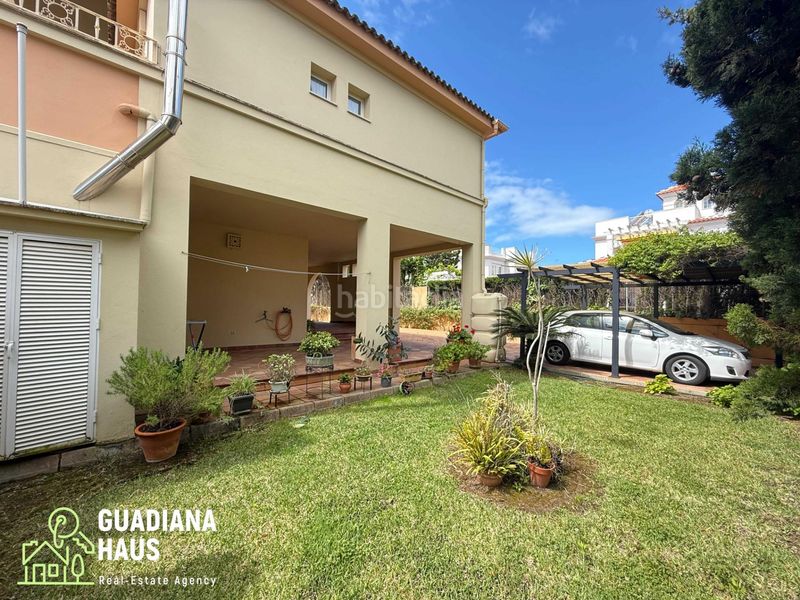 Foto e6069a2a-48d6-4145-bf6a-addea41bf7ba. Casa aparellada a avenida gavilanes de los 67 a Isla Canela Ayamonte