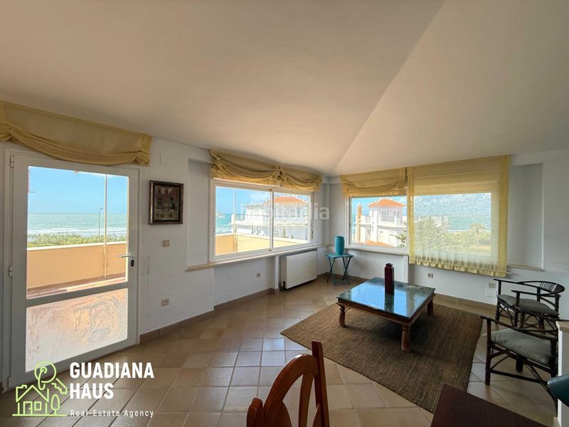 Foto f4d71b73-2a1a-4503-bd1f-704d05631b02. Casa aparellada a avenida gavilanes de los 67 a Isla Canela Ayamonte