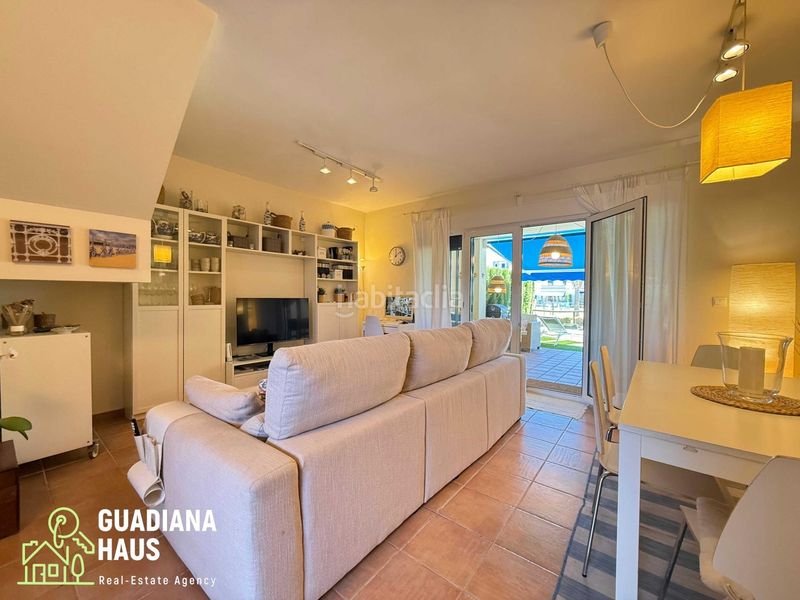 Foto 04df6455-ab6e-4c31-8b5f-af00897720c1. Casa adossada a avenida rosalia de castro 5 a Costa Esuri Ayamonte
