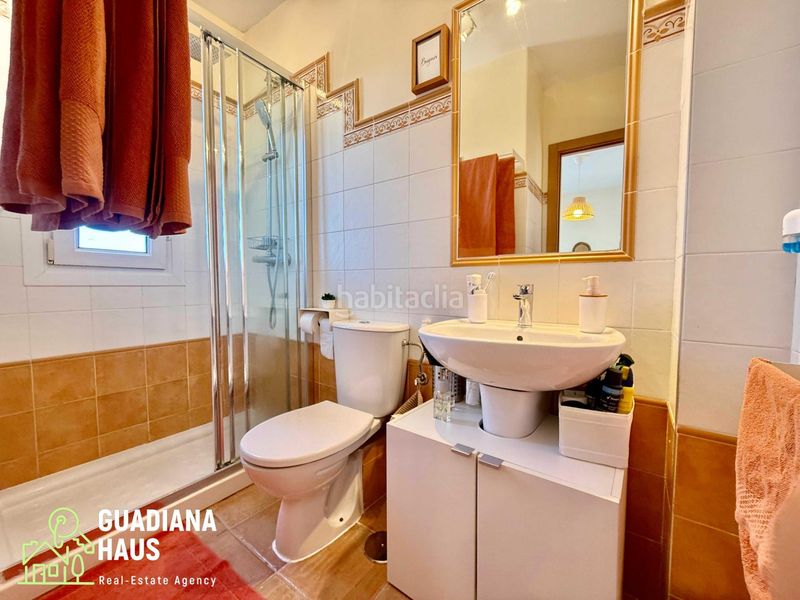 Foto 3d63dfa9-c461-4c3e-8b2f-f023130bdba8. Casa adossada a avenida rosalia de castro 5 a Costa Esuri Ayamonte