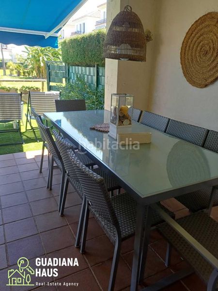 Foto 7f8e176f-e194-4ea5-a5ec-18f370da648e. Casa adossada a avenida rosalia de castro 5 a Costa Esuri Ayamonte