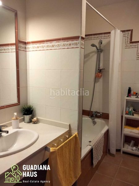 Foto a4b91e23-cab9-4424-a9c6-b0bc1802a2d3. Casa adossada a avenida rosalia de castro 5 a Costa Esuri Ayamonte
