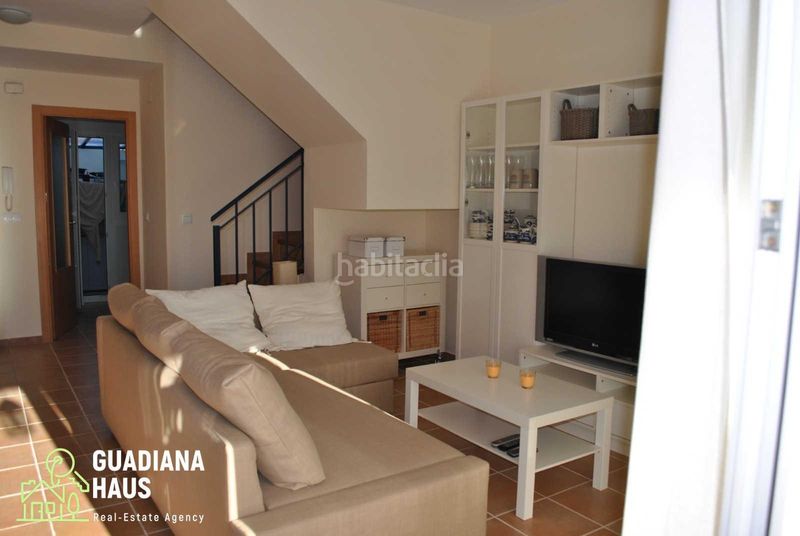 Foto b0b9ed77-84ce-4599-9f5d-de8dce0368e0. Casa adossada a avenida rosalia de castro 5 a Costa Esuri Ayamonte