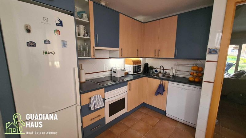 Foto b4f2d07d-7475-47d9-9e70-53394f1fa14d. Casa adossada a avenida rosalia de castro 5 a Costa Esuri Ayamonte