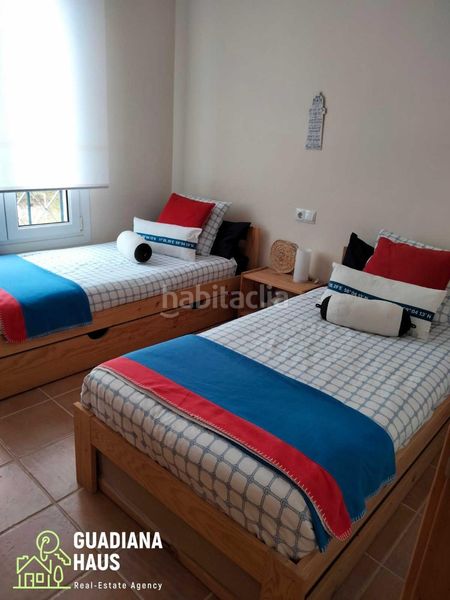 Foto d6a3fbed-a218-45fb-9725-5b6b0a34615f. Casa adossada a avenida rosalia de castro 5 a Costa Esuri Ayamonte