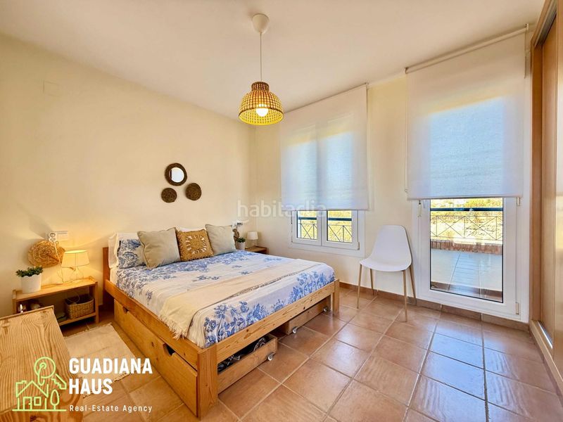 Foto fdc5c333-08ec-4ae5-bc44-be328e67be2b. Casa adossada a avenida rosalia de castro 5 a Costa Esuri Ayamonte