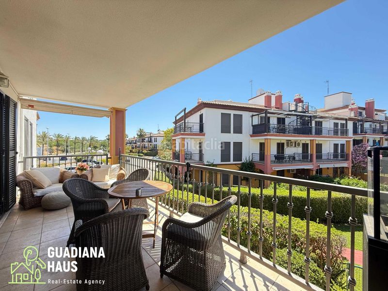 Foto f3cc00c5-3422-4a67-8085-5629a1b536e1. Apartament a avenida juan pablo ii 6 a Costa Esuri Ayamonte
