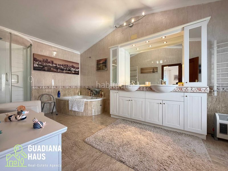 Foto b7be5346-9e63-4cdc-993e-637c91ab480a. Chalet in palmeritas las 1 in Isla Cristina