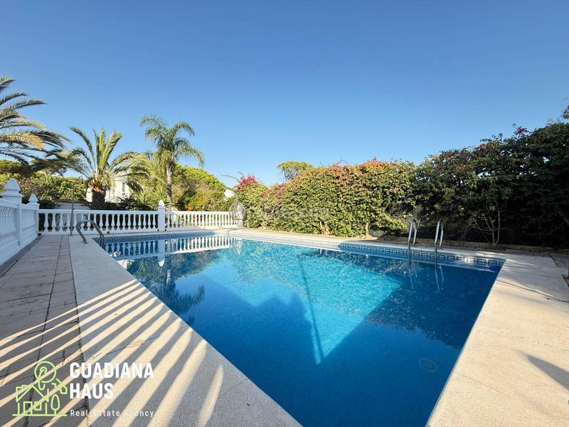Foto c47262d0-01c4-43ee-9eca-0b96c8a024a7. Chalet in palmeritas las 1 in Isla Cristina