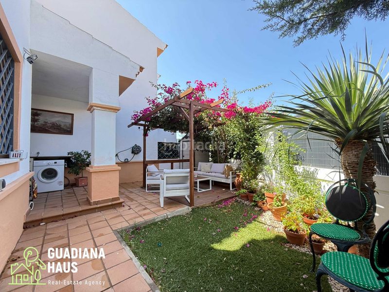 Foto 4a6eb79f-37ba-4625-a7e9-f98b52992c44. Casa aparellada a sauces de los 44 a Ayamonte ciudad Ayamonte