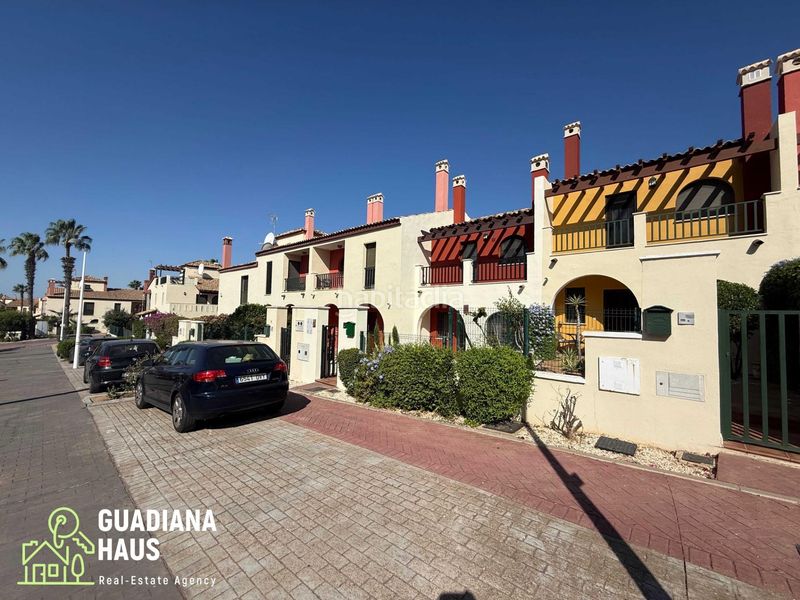 Foto d70863fa-06e3-45f1-9c99-f53680f89b4f. Casa a schiera in miguel de unamuno 20 in Costa Esuri Ayamonte