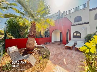 Casa adossada a MIGUEL DE UNAMUNO 20