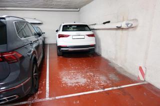 Parking voiture  Carrer de galileu. Plaza aparcamiento grande (2,10 x 7.40 metros)