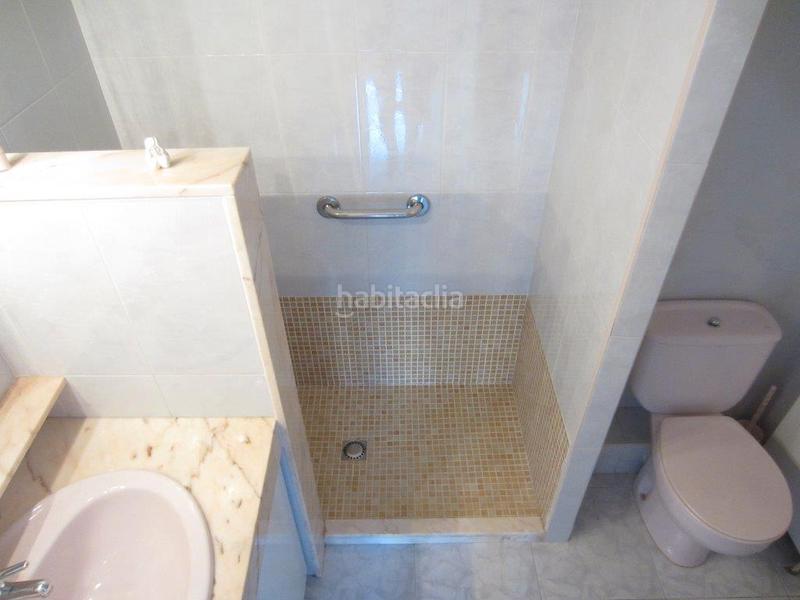 Foto 0e112a4c-589c-4f50-b5c2-4de777af5bcf. Pis amb xemeneia calefacció aparcament a Putget - Farró Barcelona