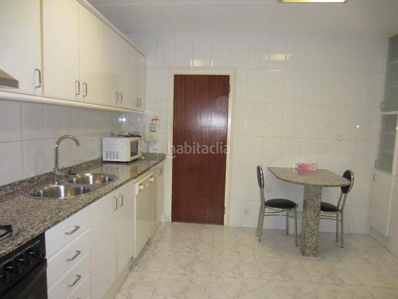 Foto 3a3ce3df-3830-42bd-b5fe-0df9c034a597. Pis amb xemeneia calefacció aparcament a Putget - Farró Barcelona