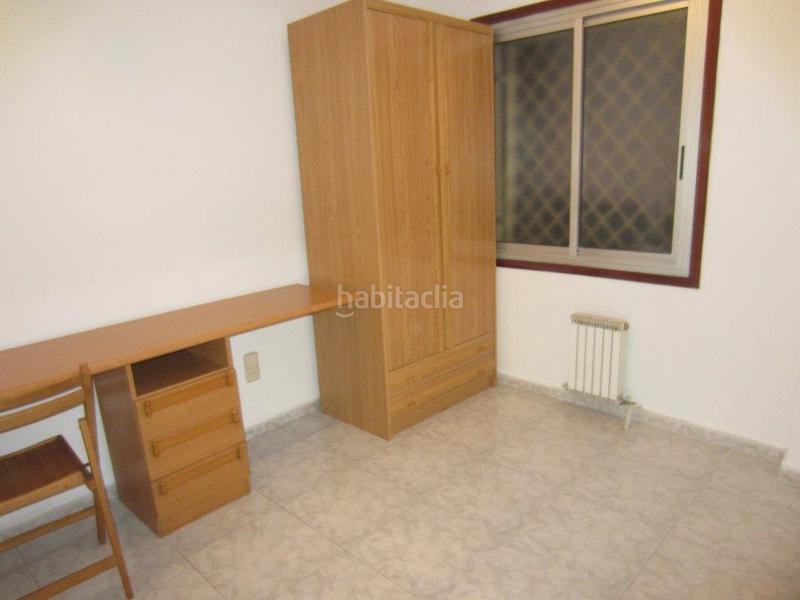 Foto 72f4a012-39de-49ce-b802-1a54c7eb36ed. Pis amb xemeneia calefacció aparcament a Putget - Farró Barcelona