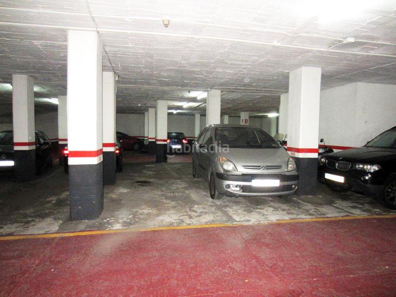 Foto c1004718-1ba9-414d-abeb-371c3e9aec86. Pis amb xemeneia calefacció aparcament a Putget - Farró Barcelona